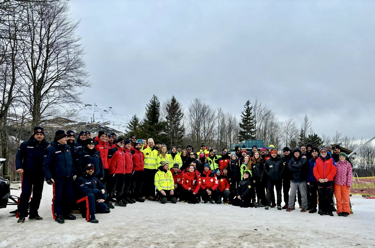 Torna la due giorni di confronto degli esperti del soccorso in montagna sul Monte Cimone organizzata dalla Federazione Italiana Sicurezza Piste Sci